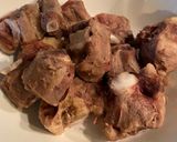 Hình bước làm 2 của món Bún bò đuôi bò