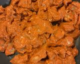 Foto del passaggio 5 della ricetta Pollo tandoori veloce su pane ciapati e salsa alla curcuma