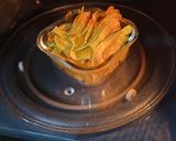 A picture of step 4 of Pumpkin flower cutlets.