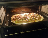 Foto del paso 7 de la receta: Pizza de alcachofas con anchoas apta para personas con diabetes