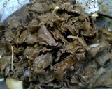 Foto langkah ke 2 dari resep Beef slice saus lada hitam.