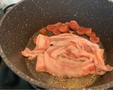 รูปขั้นตอนการทำที่ 2 ของ ผัดหมูสไลด์ กุนเชียง กับซอสเทอริยากิ
