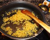 Foto del paso 6 de la receta Fideos a la cazuela con marisco y pollo