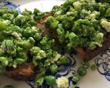 A picture of step 3 of Smashed peas on toast.