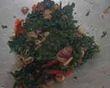 Foto langkah ke 3 dari resep Tumis Daun Pepaya Jepang.