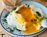 Foto del paso 4 de la receta: Huevo nube con pecorino en freidora de aire 🍳 🧀 🌤️