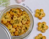 Foto langkah ke 8 dari resep Garlic Cheese Cookies.