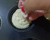 Foto langkah ke 5 dari resep Cupcake Bolu Pisang Keju.