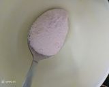A picture of step 1 of Strawberry kulfi.
