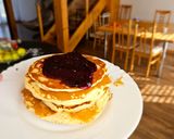 A picture of step 5 of Pancakes.