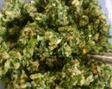 लहसुन की हरी कुरमुरी चटनी(lehsun ki hari kurmuri chutney recipe in hindi) रेसिपी चरण 4 फोटो