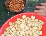 A picture of step 2 of Makhana Ladoo.
