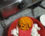 A picture of step 5 of Punjabi Paneer Makhani.
