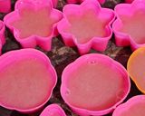 Foto langkah ke 4 dari resep Puding Cup Rainbow.