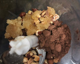Foto del paso 2 de la receta: Crocante de avellanas sabor nutella... para espolvorear helados, cremas, o cucharear sin culpas!!!