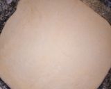 A picture of step 6 of Turkish flat bread.