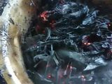 Abu Klaras (Pewarna Hitam Alami)