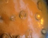 A picture of step 2 of Hot and Creamy Mussles Soup.