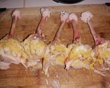Foto del paso 2 de la receta: Muslo de pollo semideshuesado rebozado