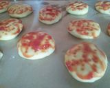 Foto langkah ke 5 dari resep Mini pizza teflon.