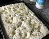 Foto del paso 1 de la receta: Sándwich de filete de pollo apanado con cebolla caramelizada en pan de focaccia