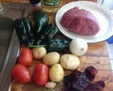 Foto del paso 1 de la receta: Molida con poblano y papas en salsa