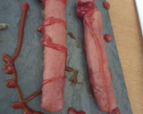 Foto del paso 3 de la receta: Salchichas y boquerones de Halloween