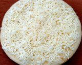 સ્ટ્રોબેરી ચીઝ પીઝા (Strawberry Cheese Pizza Recipe In Gujarati) રેસીપી સ્ટેપ2ફોટો