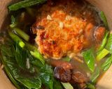 รูปขั้นตอนการทำที่ 3 ของ มาม่าราดหน้าไก่สับคะน้า🥬🧄