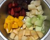 Foto langkah ke 1 dari resep Salad Buah Enak dan Mudah.