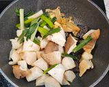 三杯米血杏鮑菇(在冰箱裡謎食#31)的食譜步驟2照片