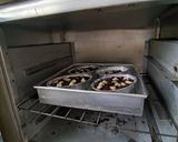 Foto langkah ke 4 dari resep Mini Choco Cheese Banana Cake.