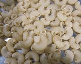ચીઝી ટોમેટો પાસ્તા (Cheesy Tomato Pasta Recipe In Gujarati) રેસીપી સ્ટેપ1ફોટો