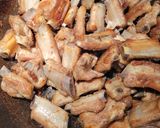 Foto del paso 9 de la receta: Costillas de Puerco en Adobo con Nopales