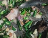 Foto langkah ke 2 dari resep Oseng Kikil Lombok Ijo.