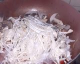 Foto del paso 2 de la receta: Fideos de arroz con hongos y ternera sin tacc 🍜