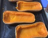 Foto del paso 1 de la receta: Zapallo relleno con suprema y pencas de acelga