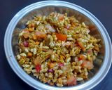 A picture of step 5 of Samosa Bhel.