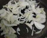 รูปขั้นตอนการทำที่ 2 ของ โคนเห็ดผัดใบยี่หร่า#20