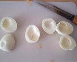 Foto del paso 2 de la receta Huevos rellenos con atún