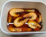 A picture of step 3 of Drunken Shrimp.