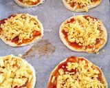 A picture of step 9 of Arabic Dough Pizza.