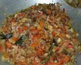 A picture of step 4 of Onion poha.