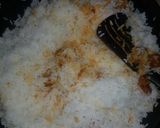 A picture of step 4 of Simple and tasty prawn rice.