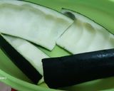 Foto del paso 4 de la receta: Calabacín relleno de Frankfurts