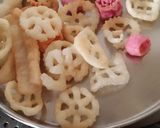 A picture of step 3 of Baked fryum.