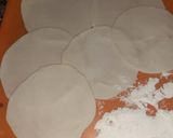 A picture of step 2 of Veg Steamed Momos.