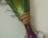 A picture of step 1 of Pickled onions.