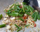 Foto langkah ke 3 dari resep Taoge Bakso saus tiram.