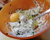 Foto del passaggio 2 della ricetta Barchette di melanzane ripiene di ricotta, polpa di melanzana, pecorino romano, avvolto nello speck